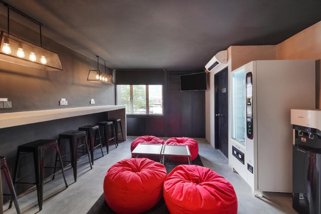 Oyo 89635 Modular Langkawi Capsule Hotel Padang Mat Sirat 외부 사진